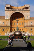 The garden courtyard at the Vatican Museum